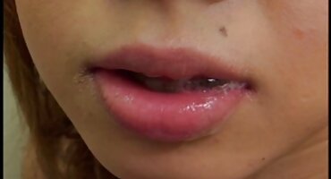 phim sex bắt cóc hiếp dâm tập thể Cô gái khỏa thân với bộ ngực lớn cho blo. công sextapthe việc được fucked doggy phong cách.