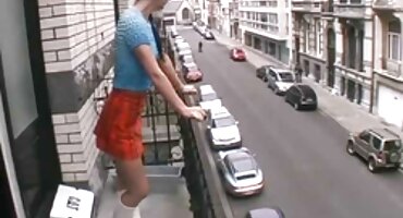 đồ ngủ sex Busty stepmom muốn quyến rũ một chàng phim sex online trai. Stepson nhận quan hệ tình dục khó khăn.